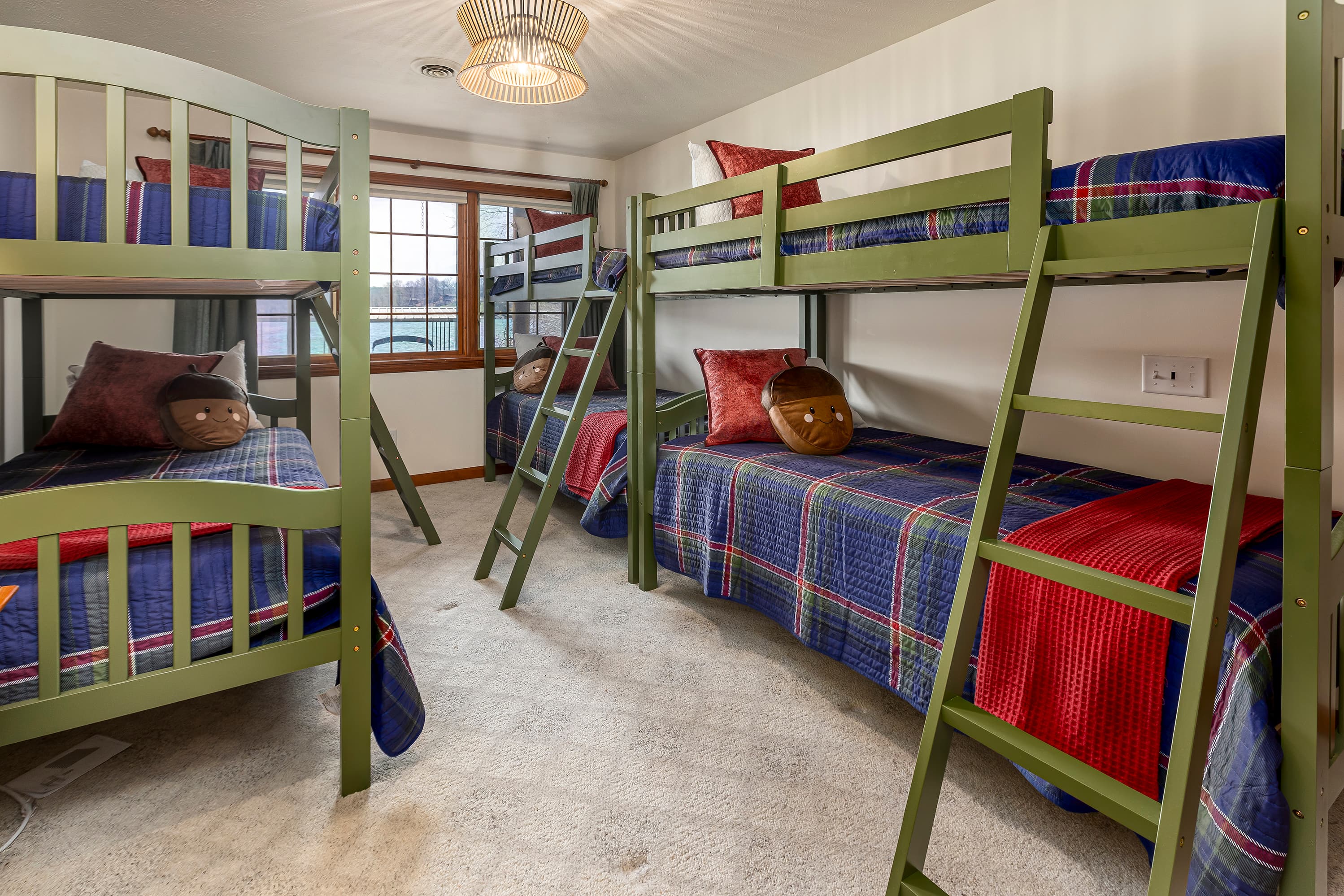 Lower Level Bedroom, sleeps 6 Max limit on top is Weight limit of 225lb on top bunks