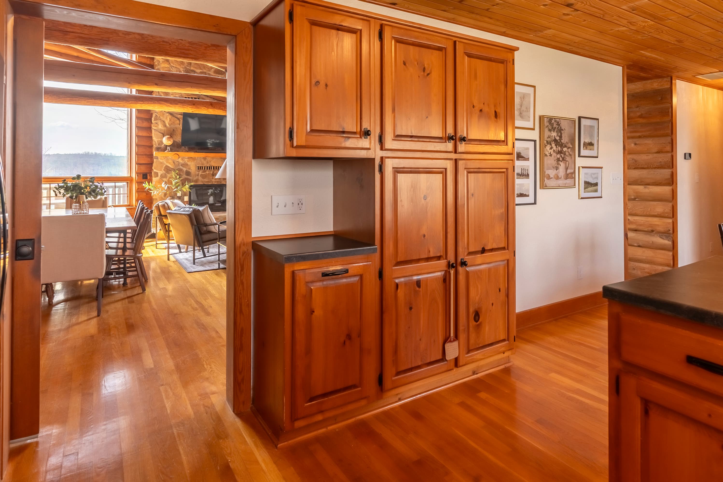 Ample storage in kitchen