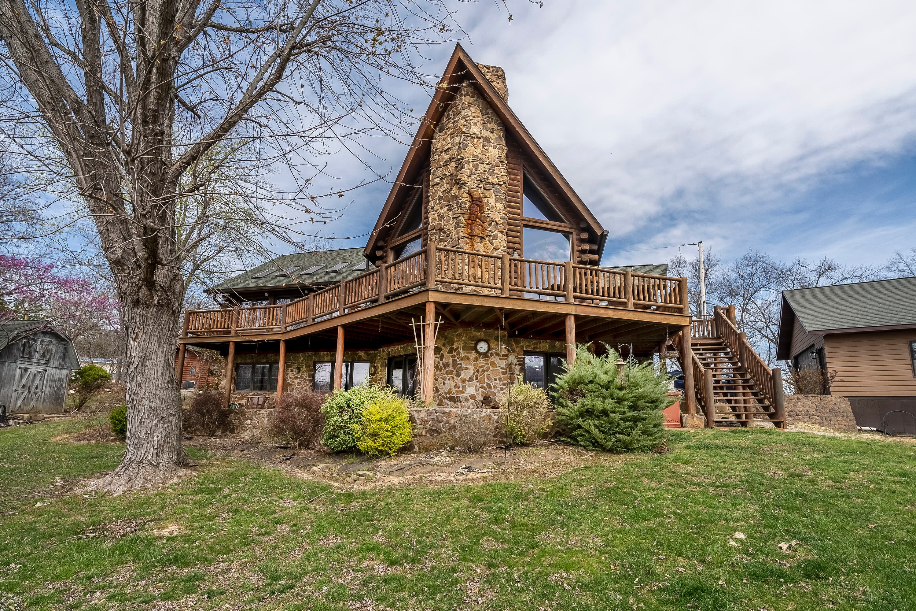 Stunning custom home on LOE