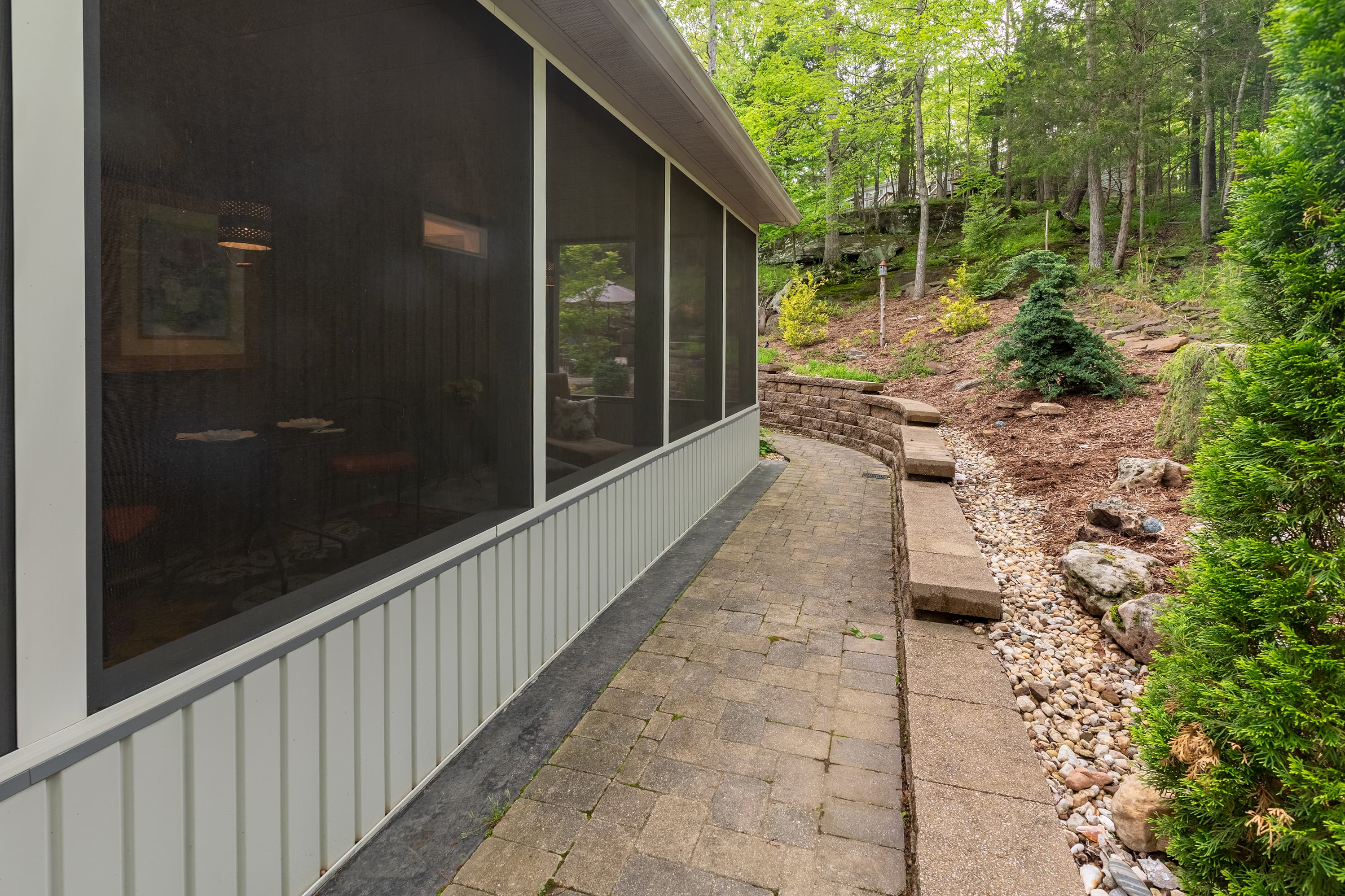 Walkway from porch to fire pit