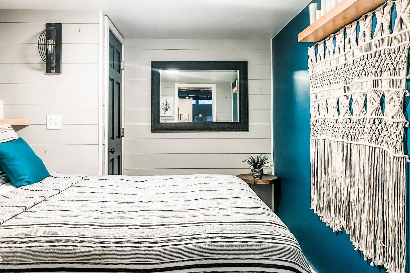 Queen bed
