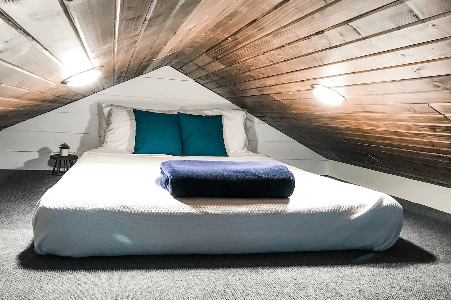 Queen bed in the loft