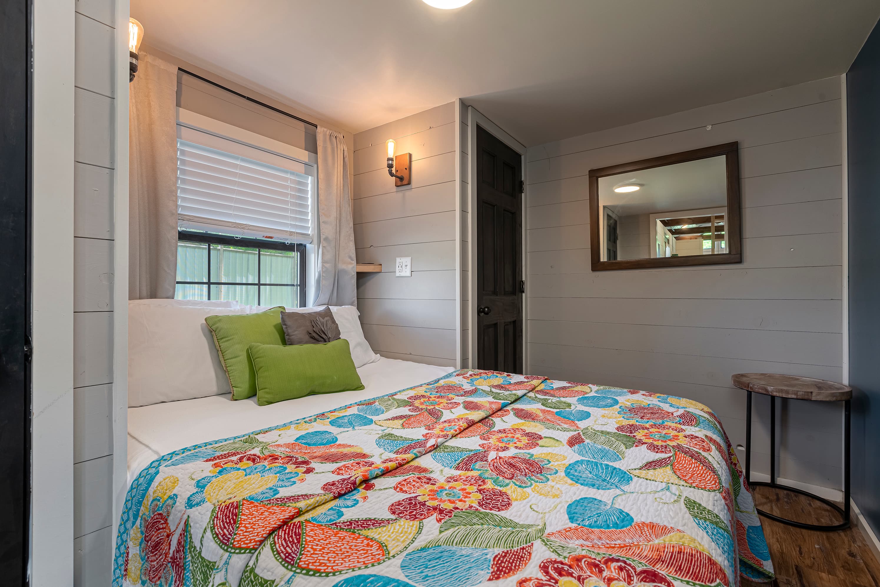 Queen bed