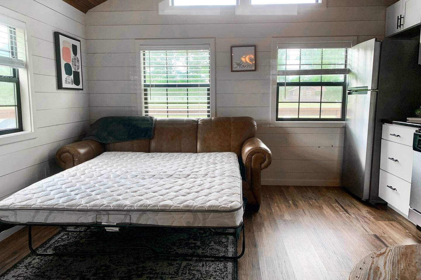 Pull out living room sofa