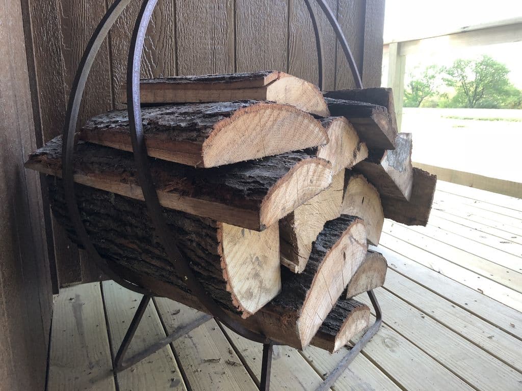 Complementary firewood on site 