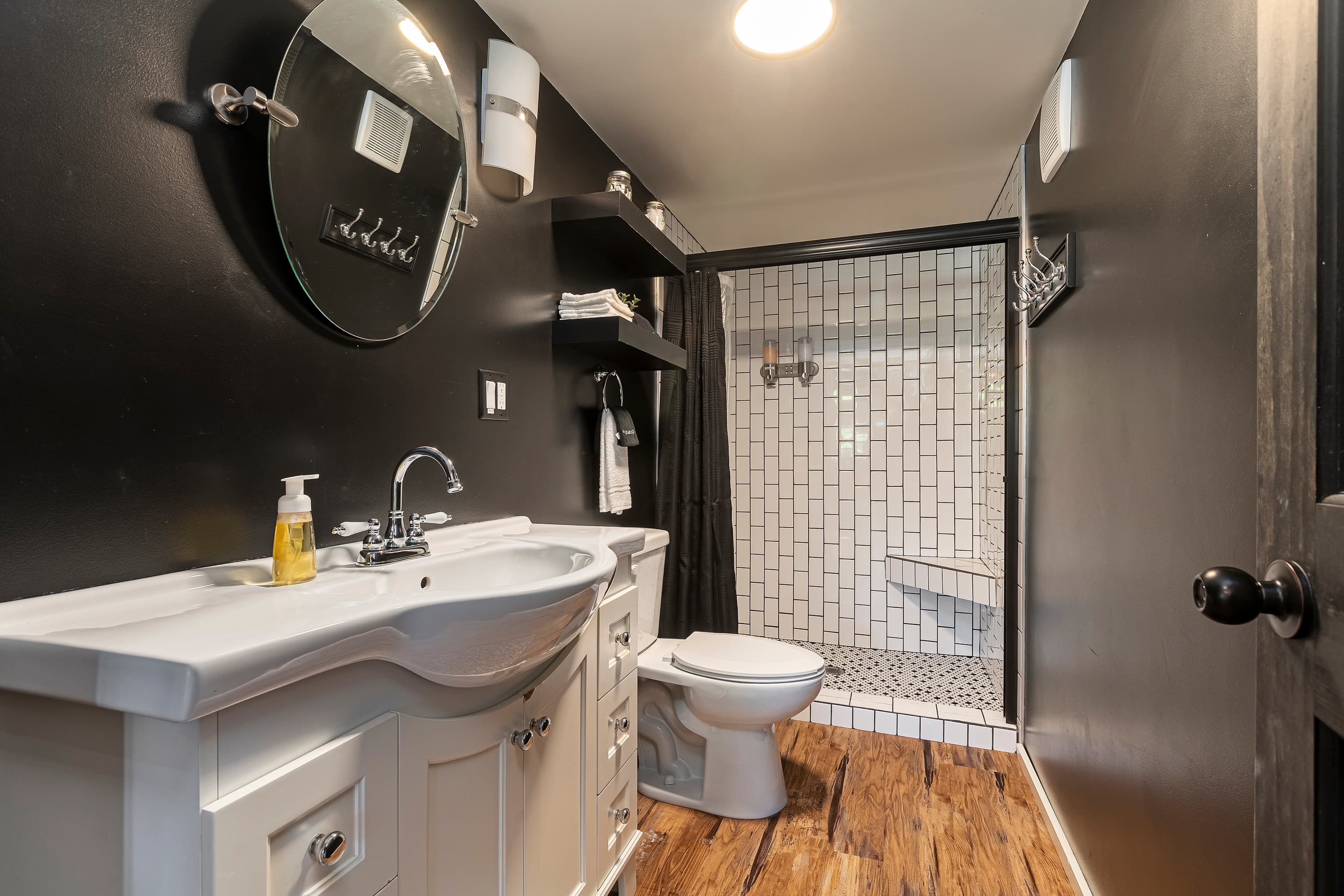 Ample bathroom space with shower 