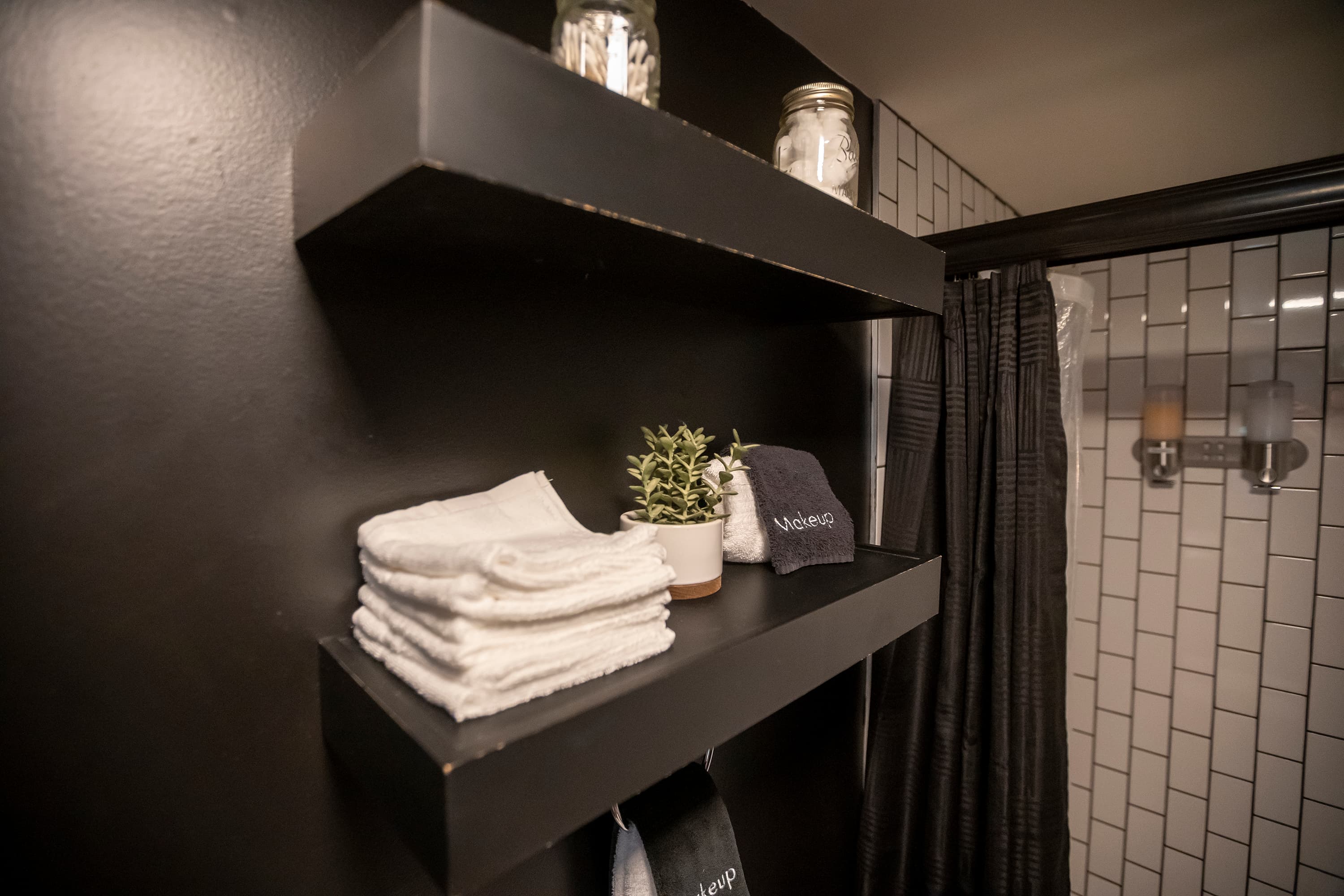 Cabin bathroom 
