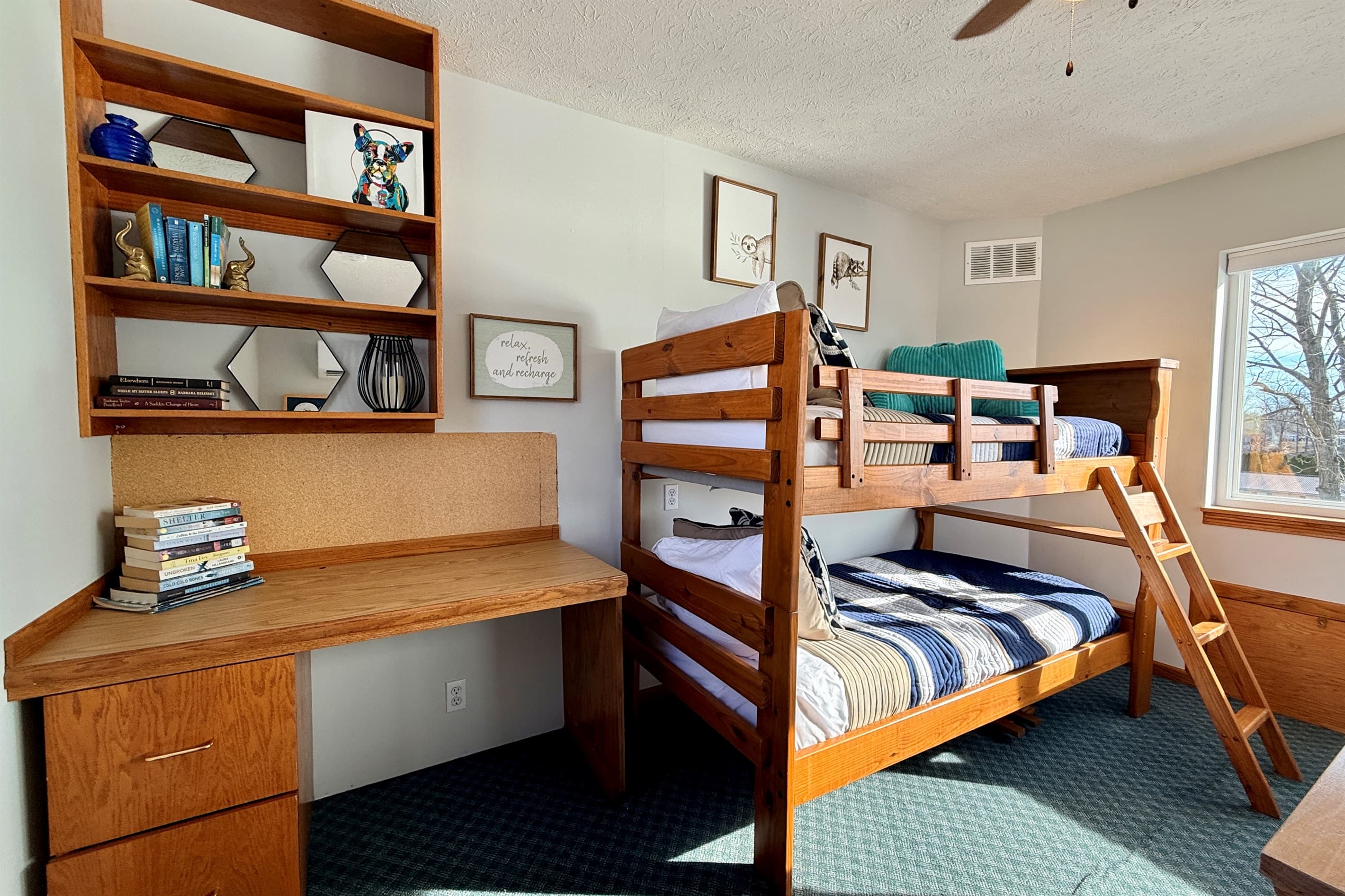 Loft bedroom with twin bunks