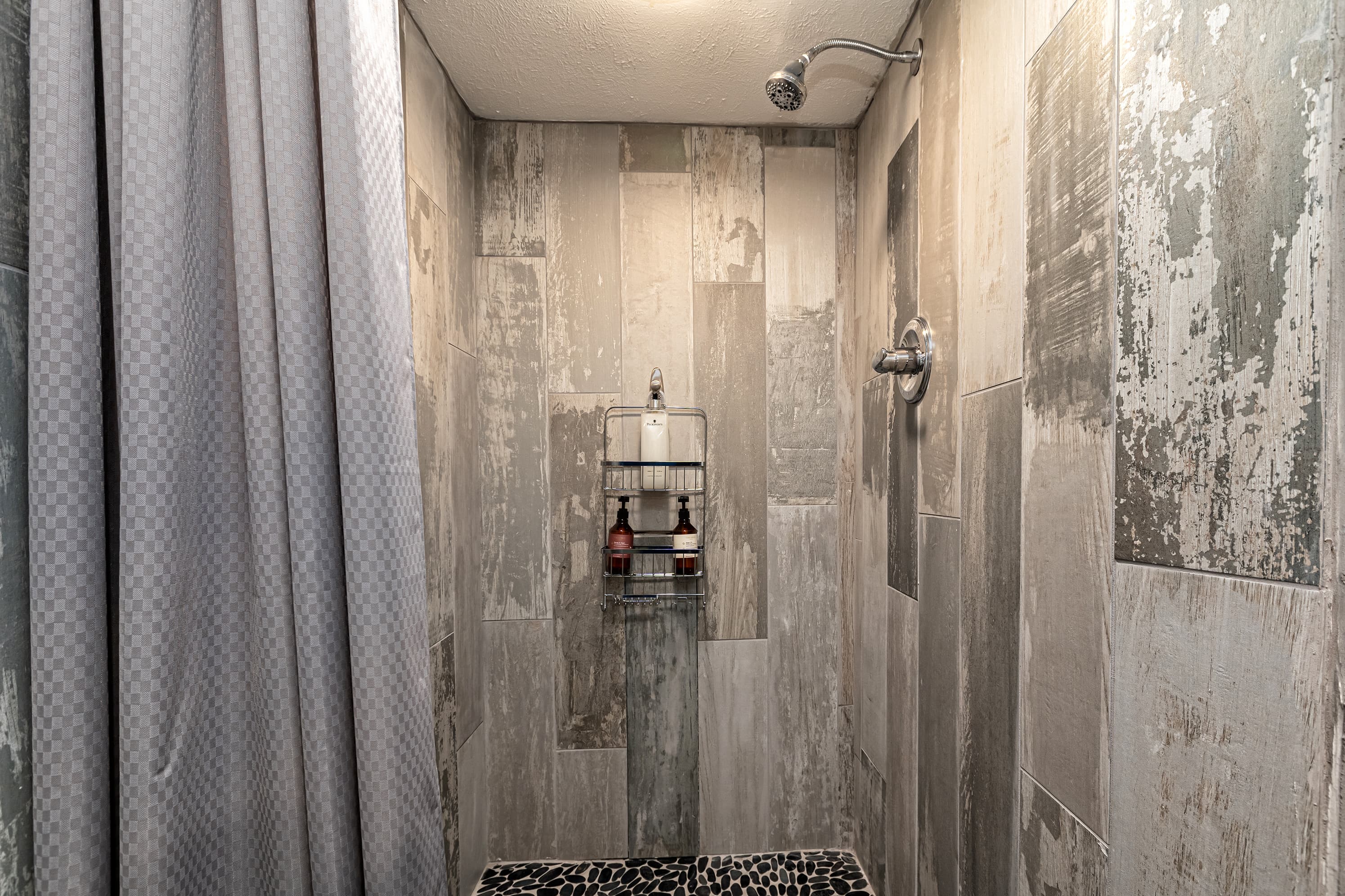 Lower level shower 