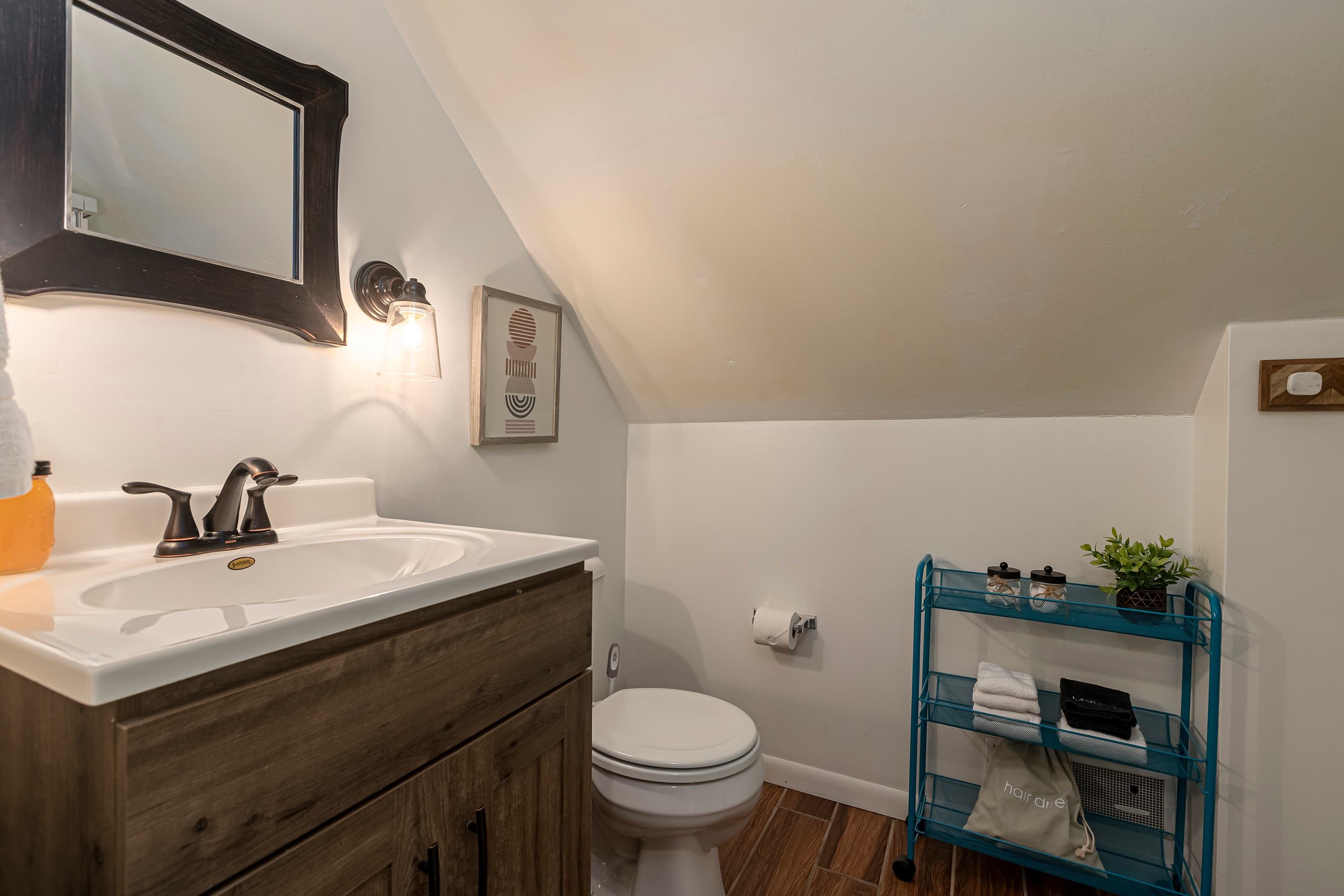 Upper level bathroom