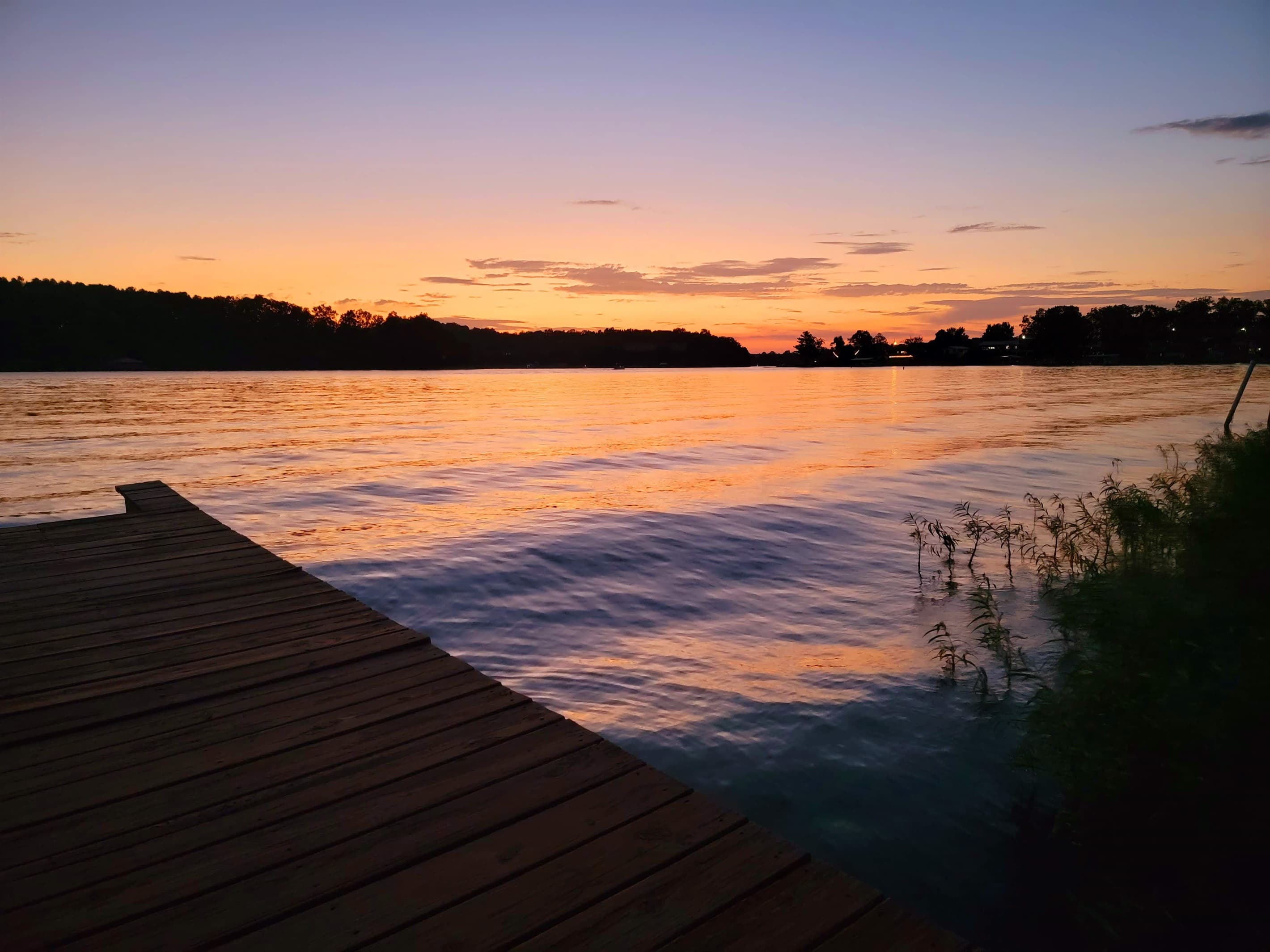 South facing dock makes perfect susnets