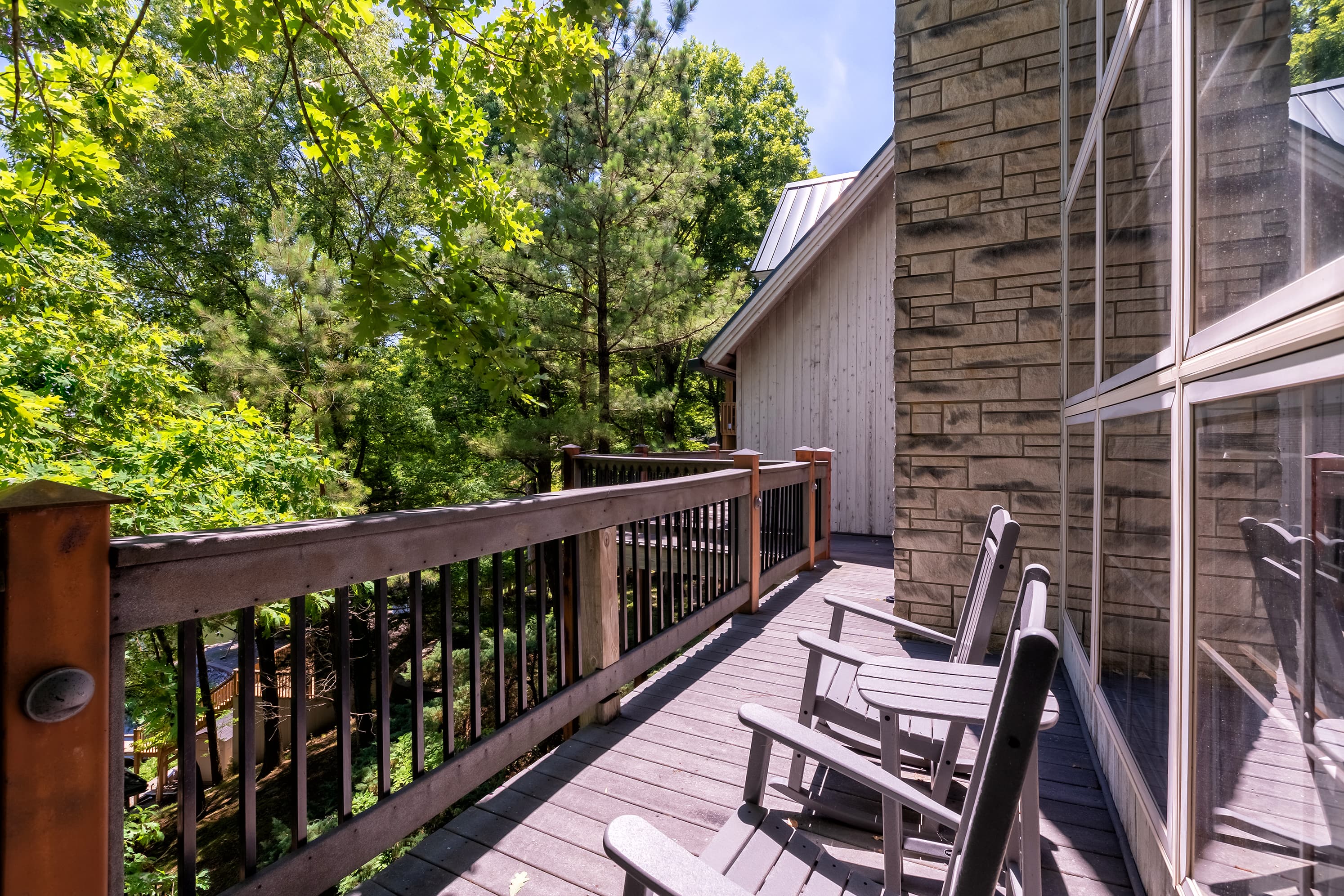 Ample outdoor seating with nature’s view 