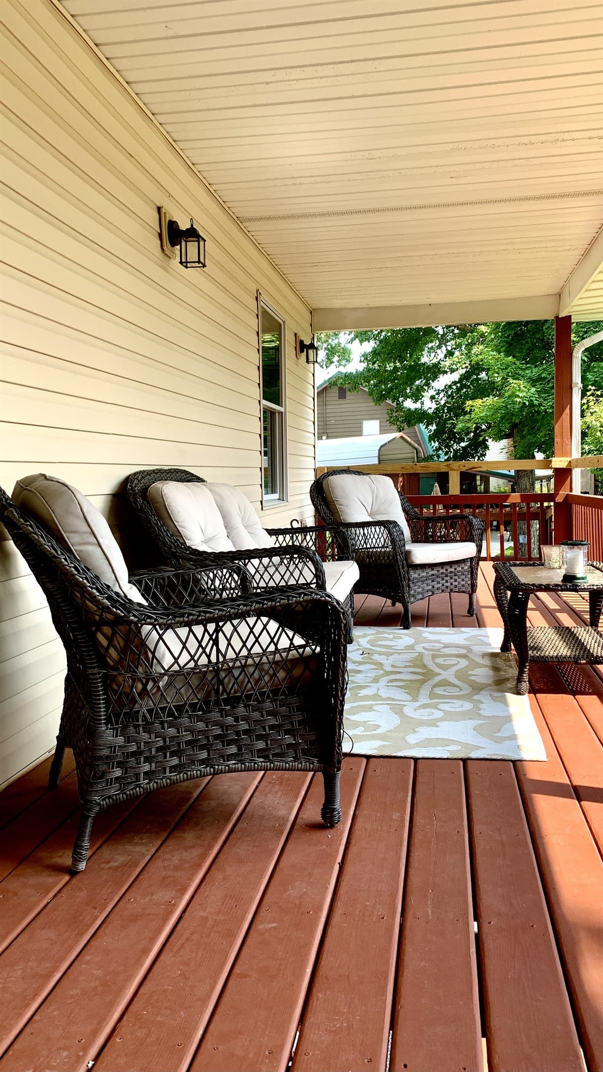 Conversational seating