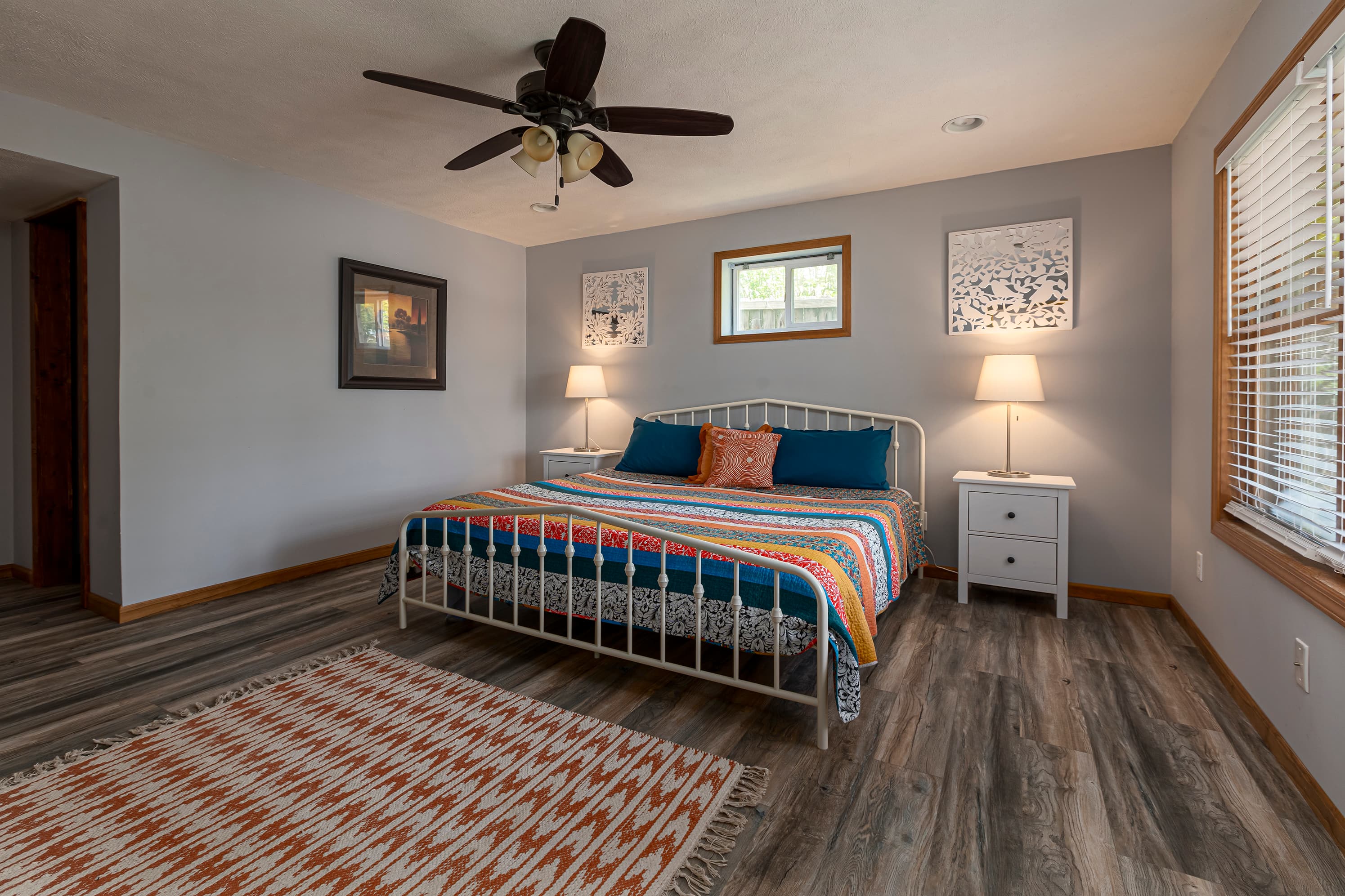 Master bedroom on lower level w/King bed