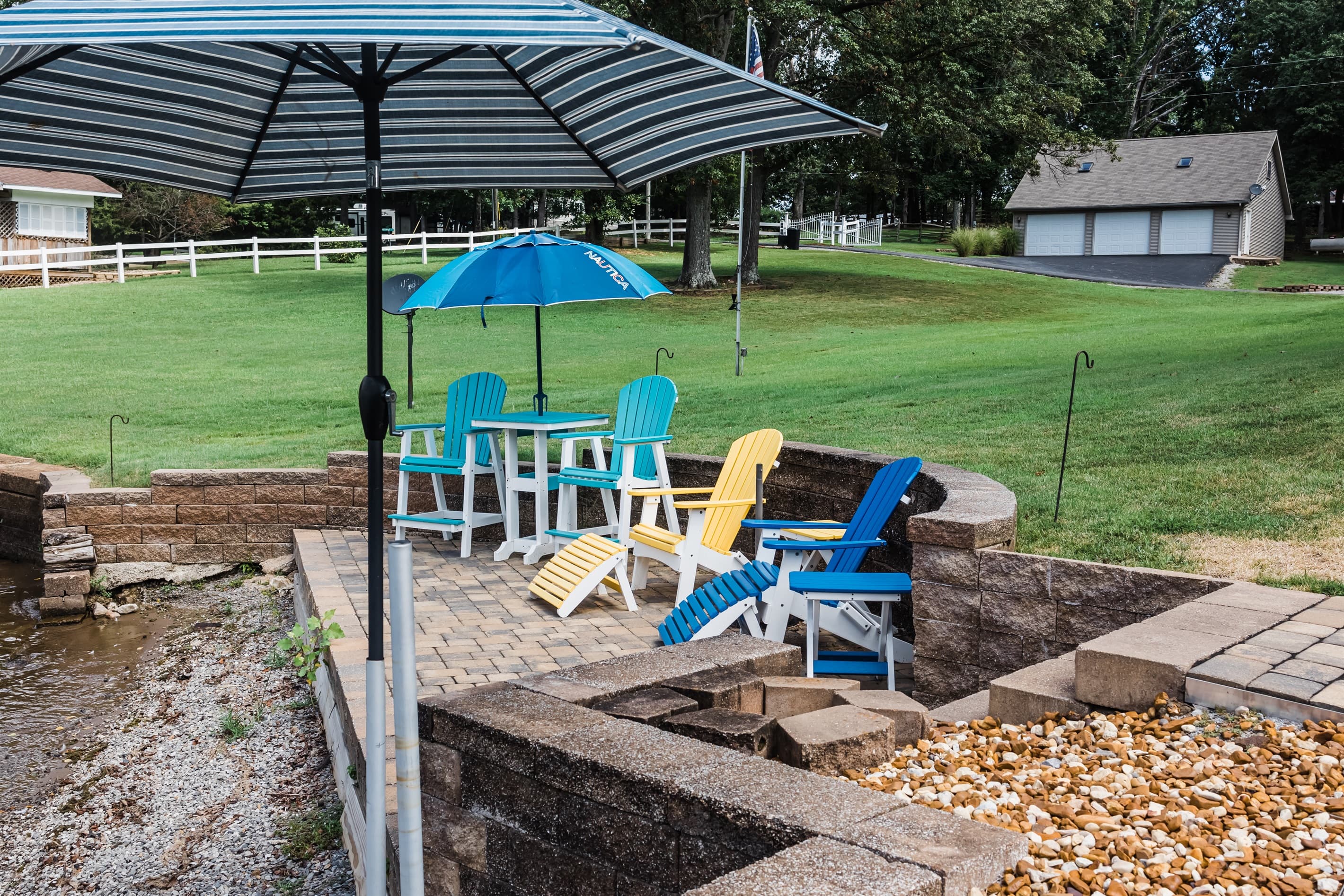 Ample outdoor seating
