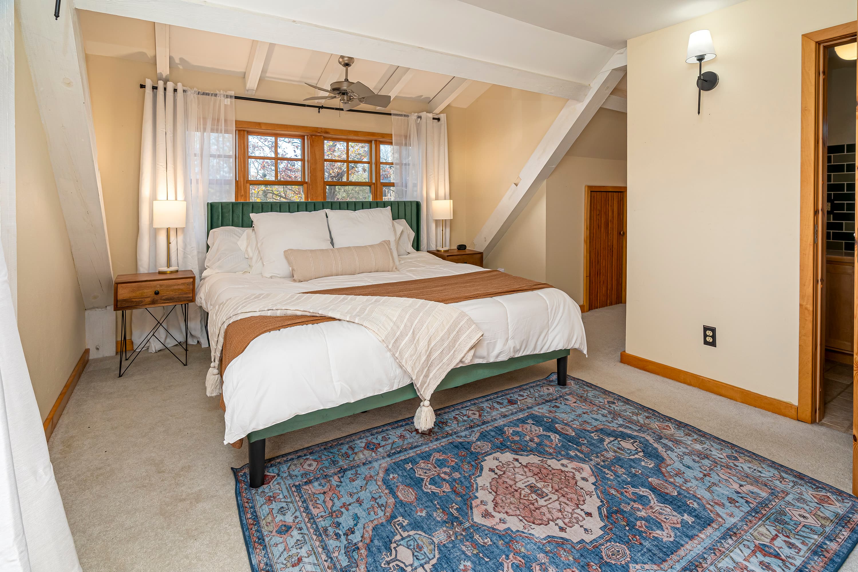 Master bedroom to ensuite bathroom