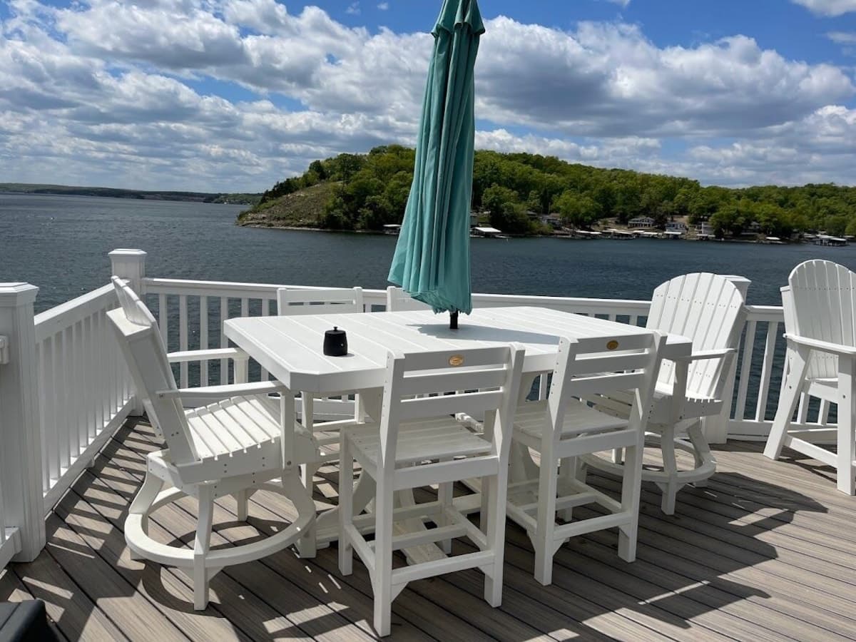 outdoor dining table seats 6
