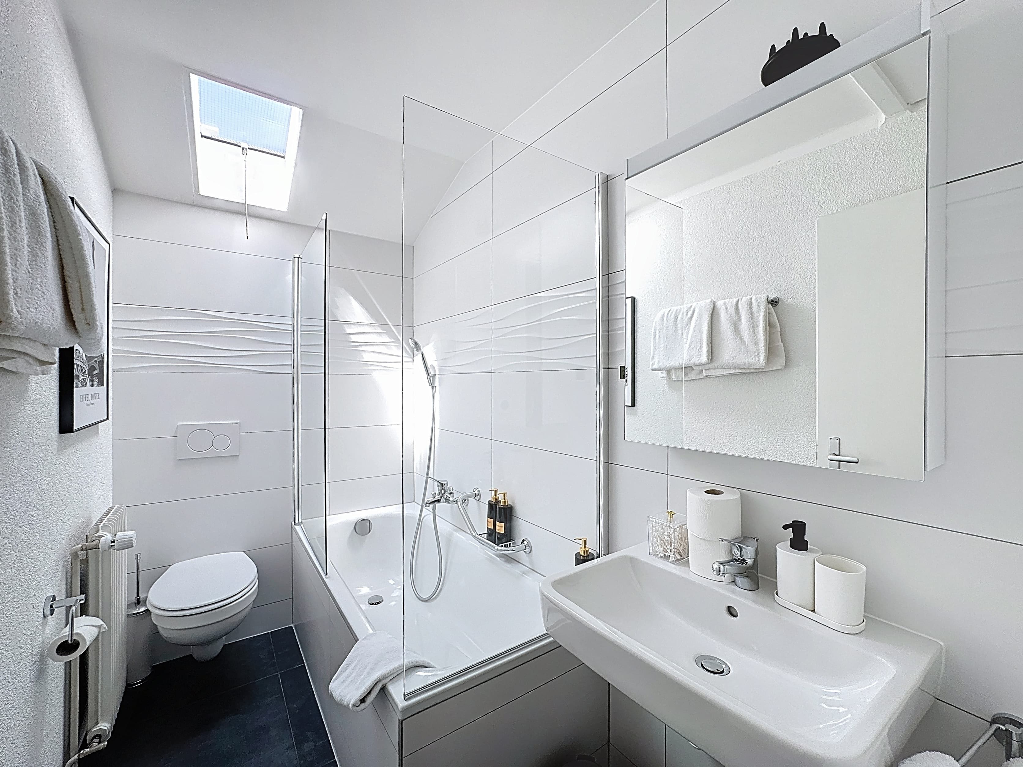 Bathroom with bathtub on the 1st floor