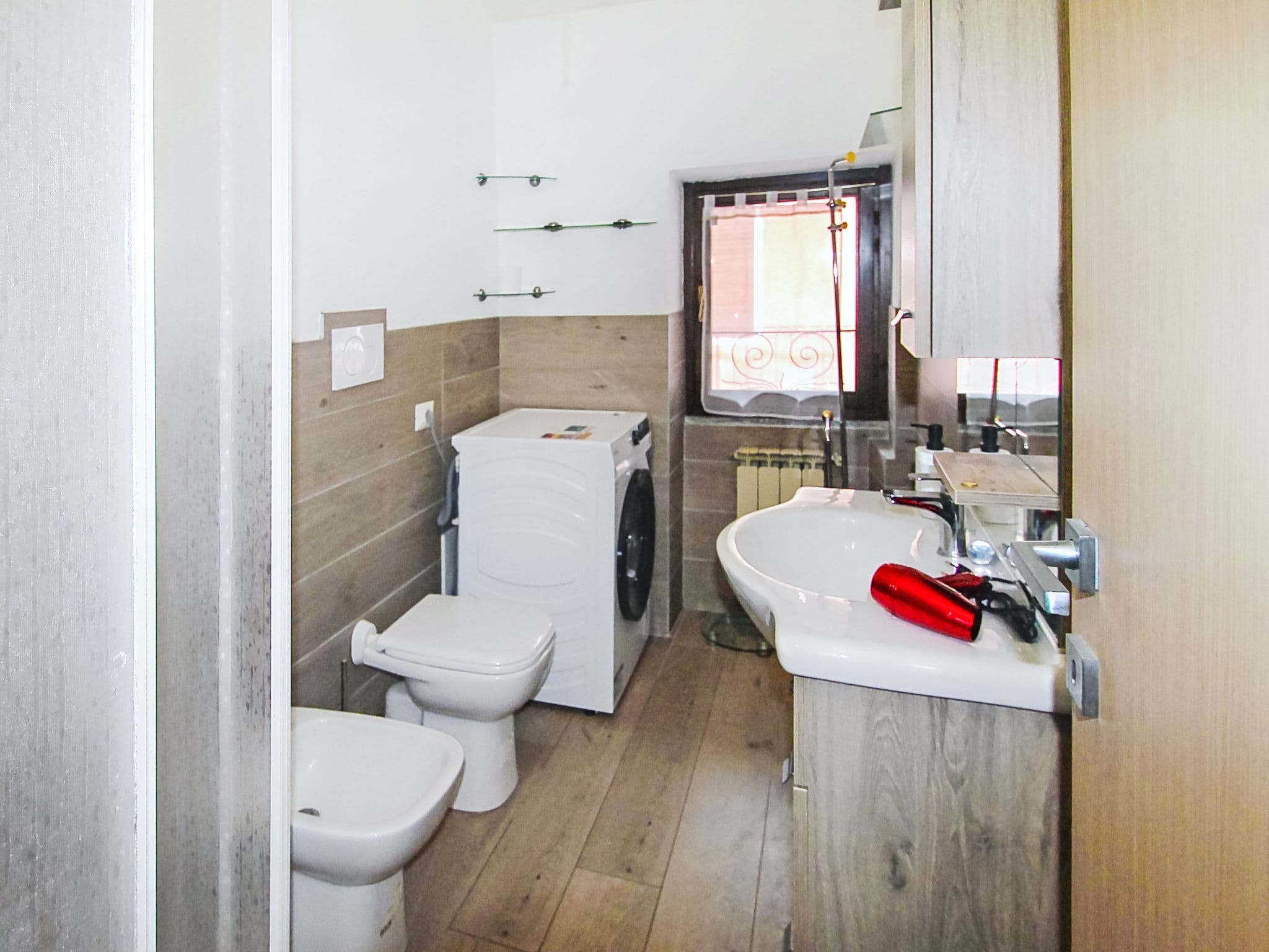 Bathroom / Wellness