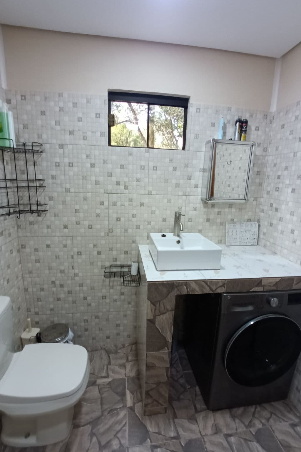 Bathroom / Wellness