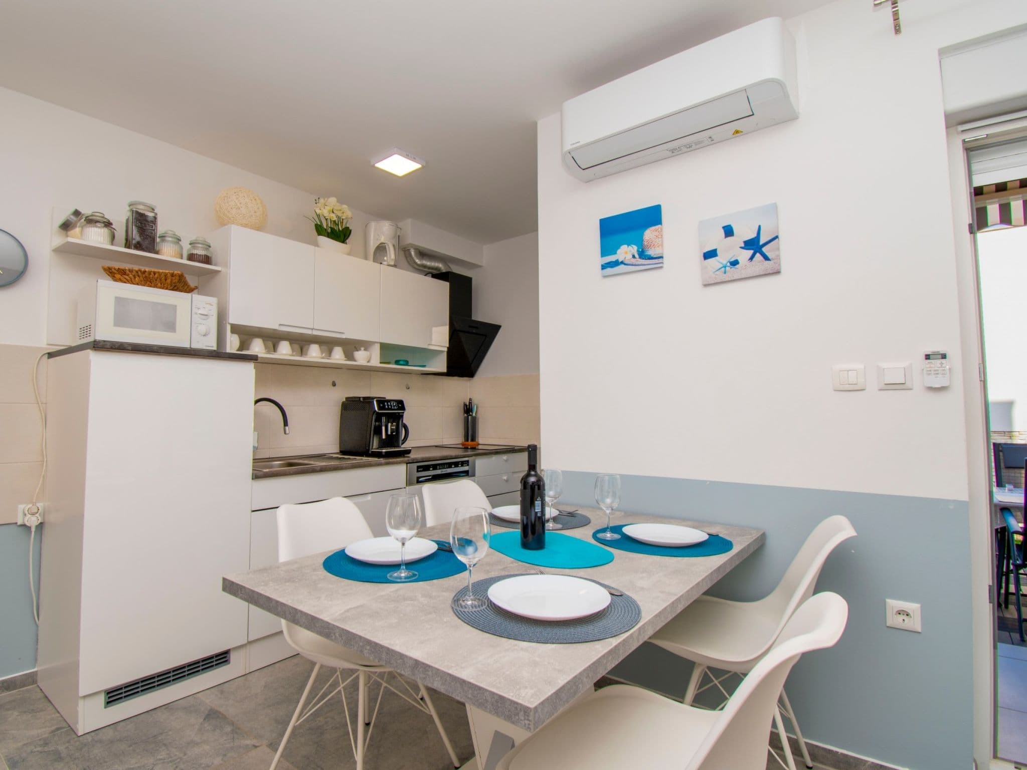 Kitchen / Dining Room
