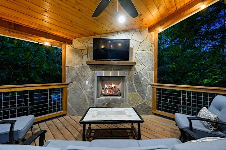 Gazebo time doesn’t get any better than this