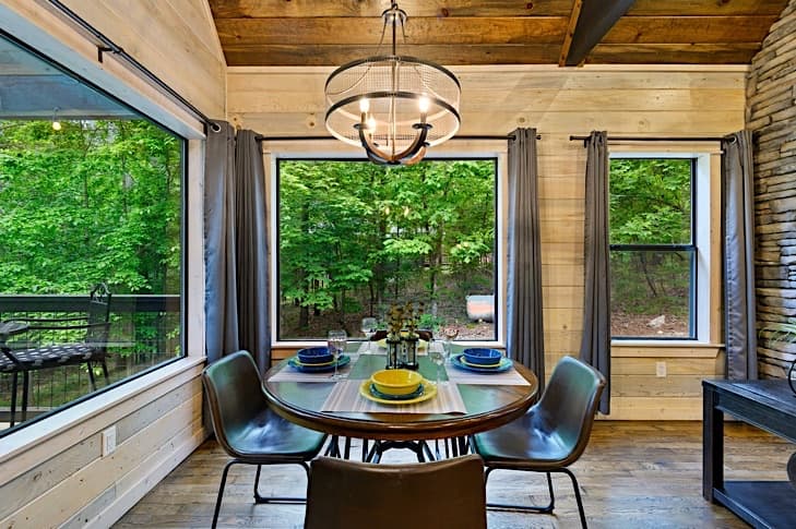 Beautiful view of nature from dining area