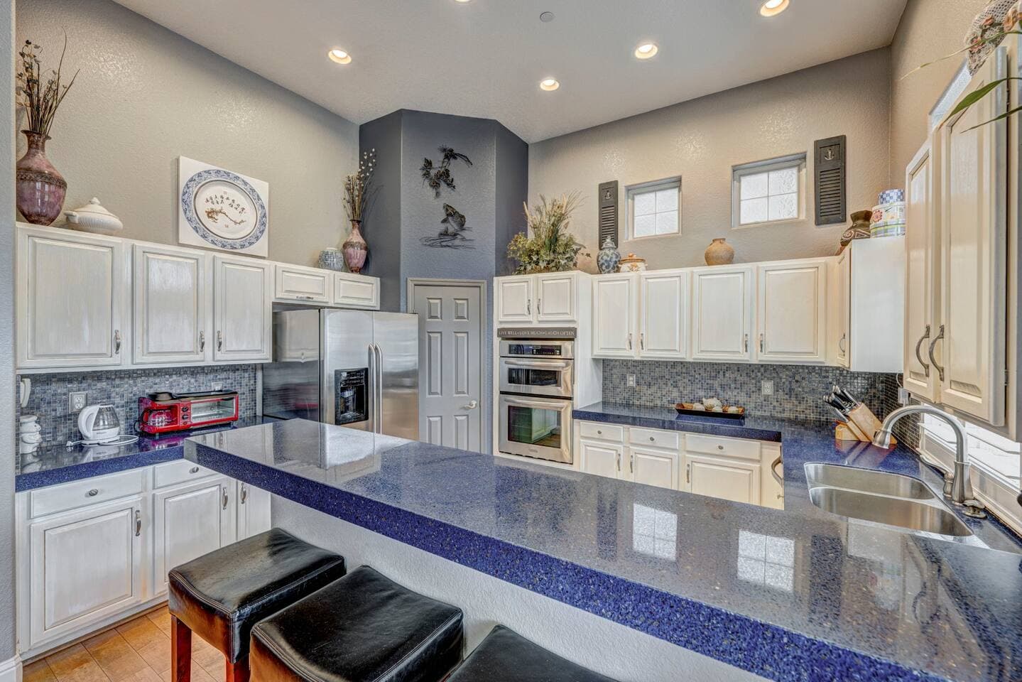 The kitchen has all the basics needed for your stay.