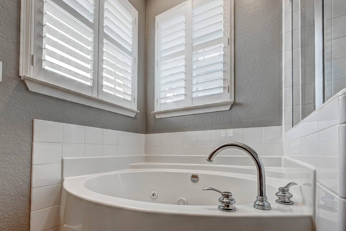 Soothing jetted soaking tub.