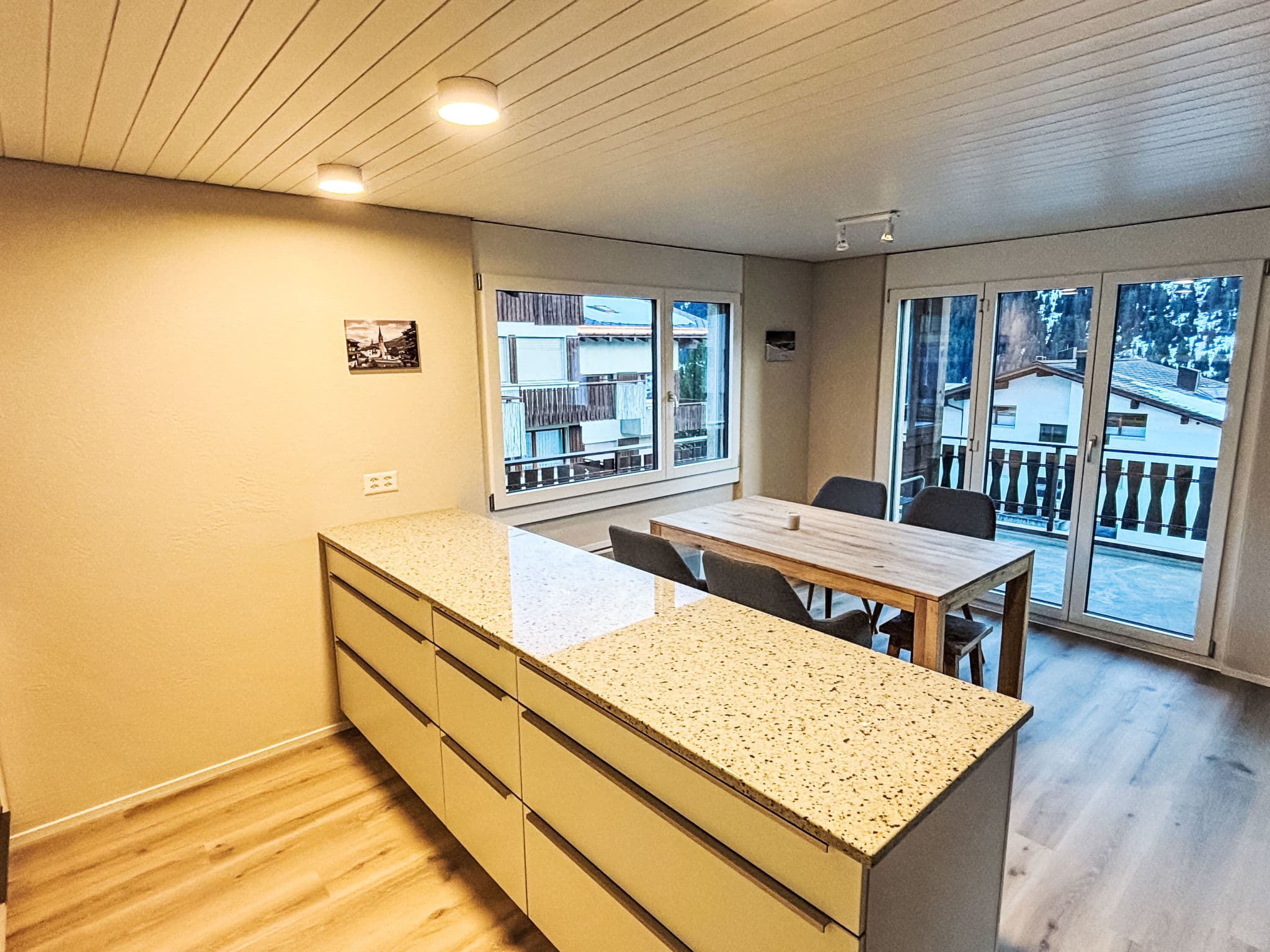 Kitchen / Dining Room