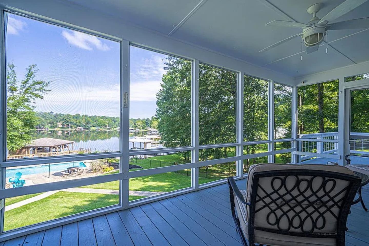 Screened in porch