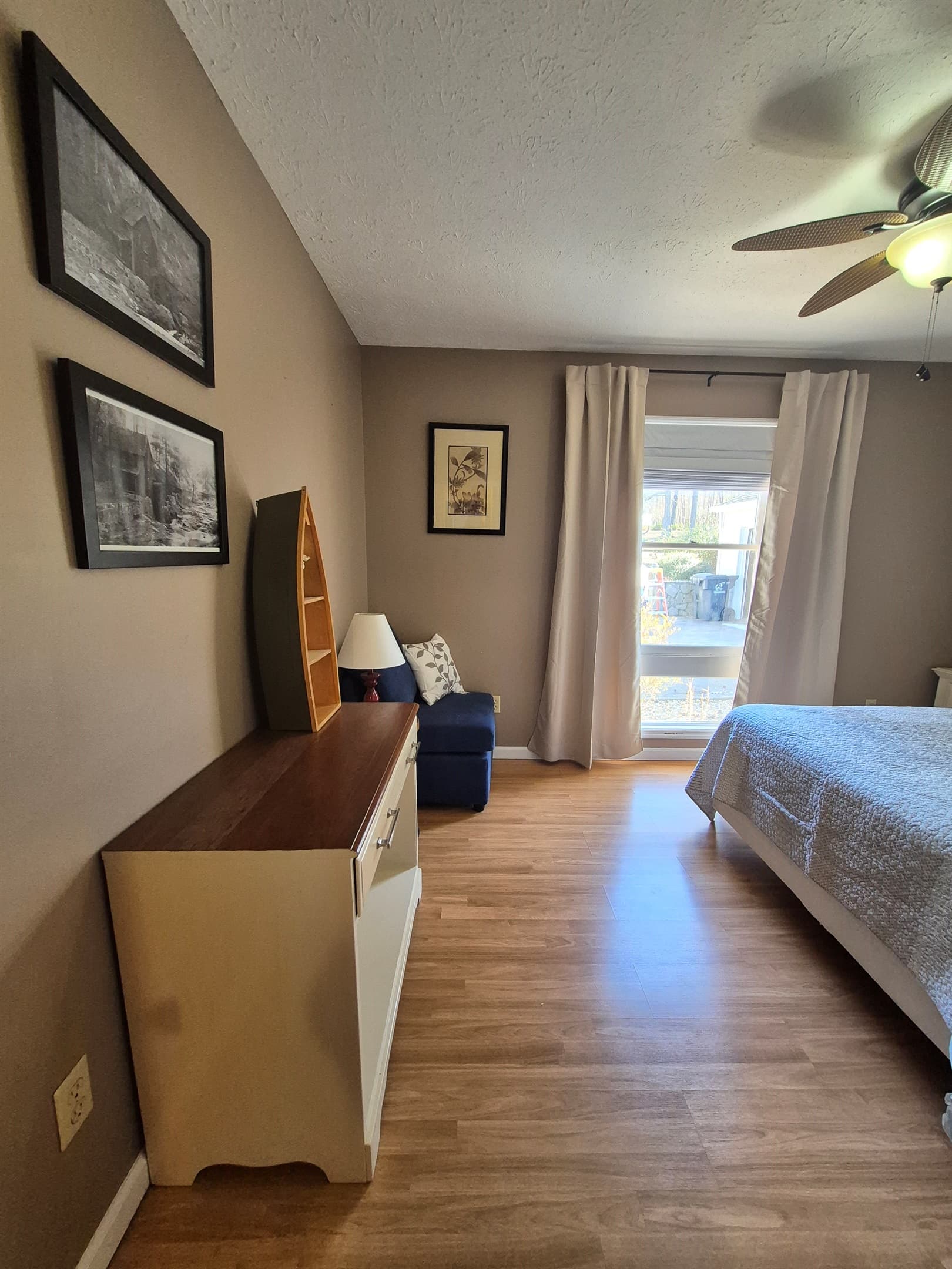 3rd bedroom with Queen bed