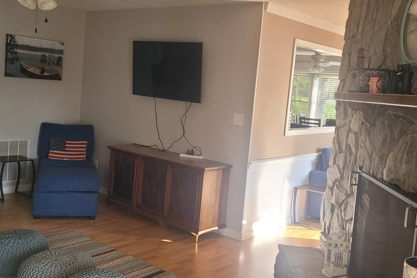TV