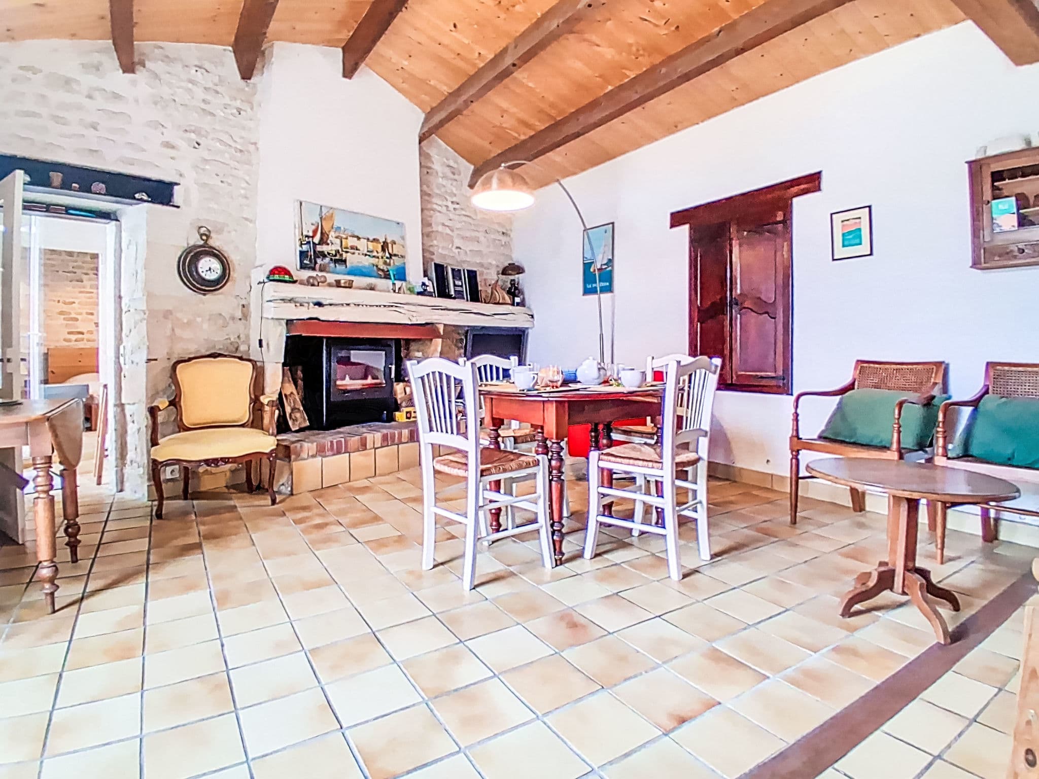 Kitchen / Dining Room