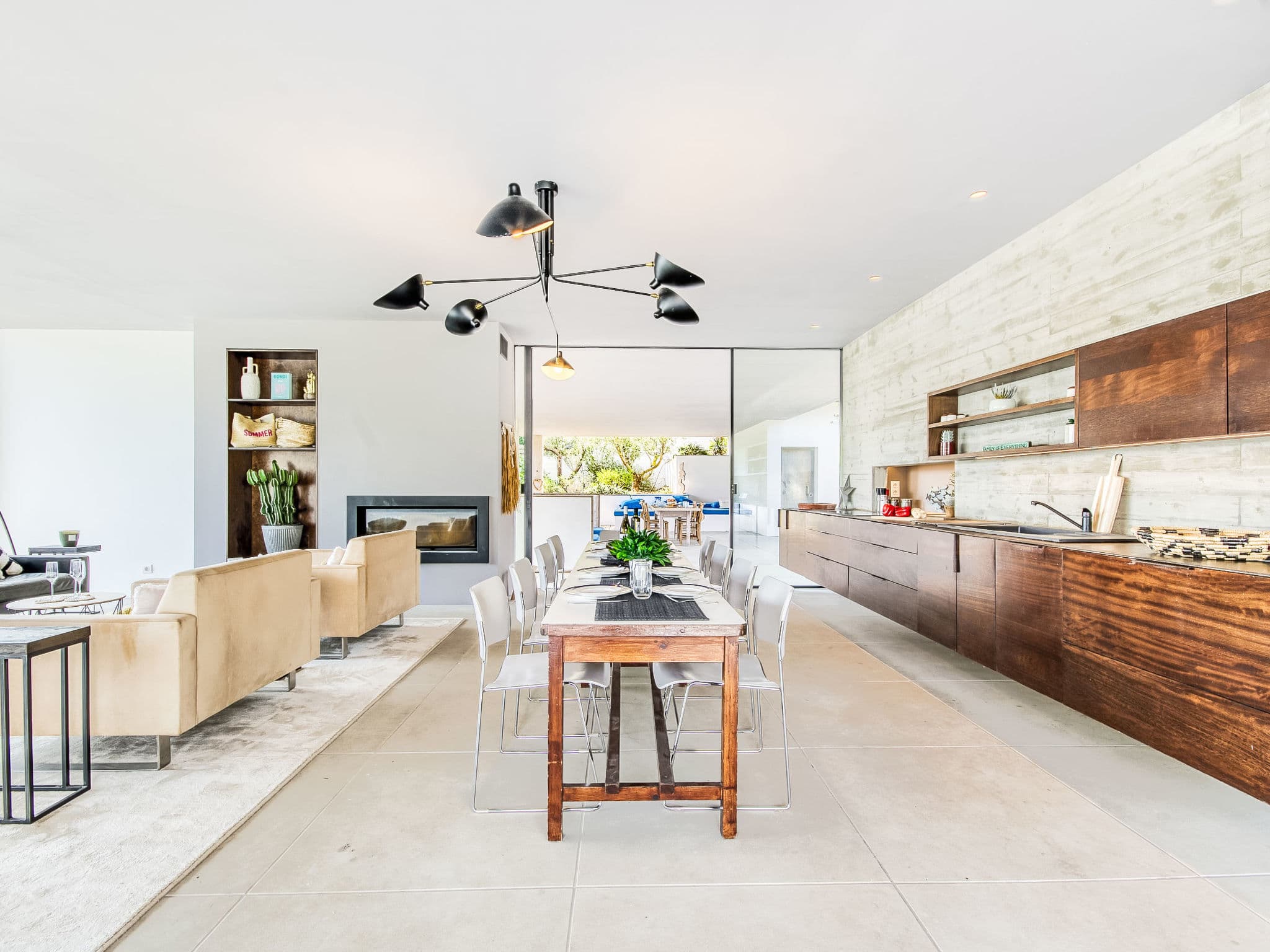 Kitchen / Dining Room