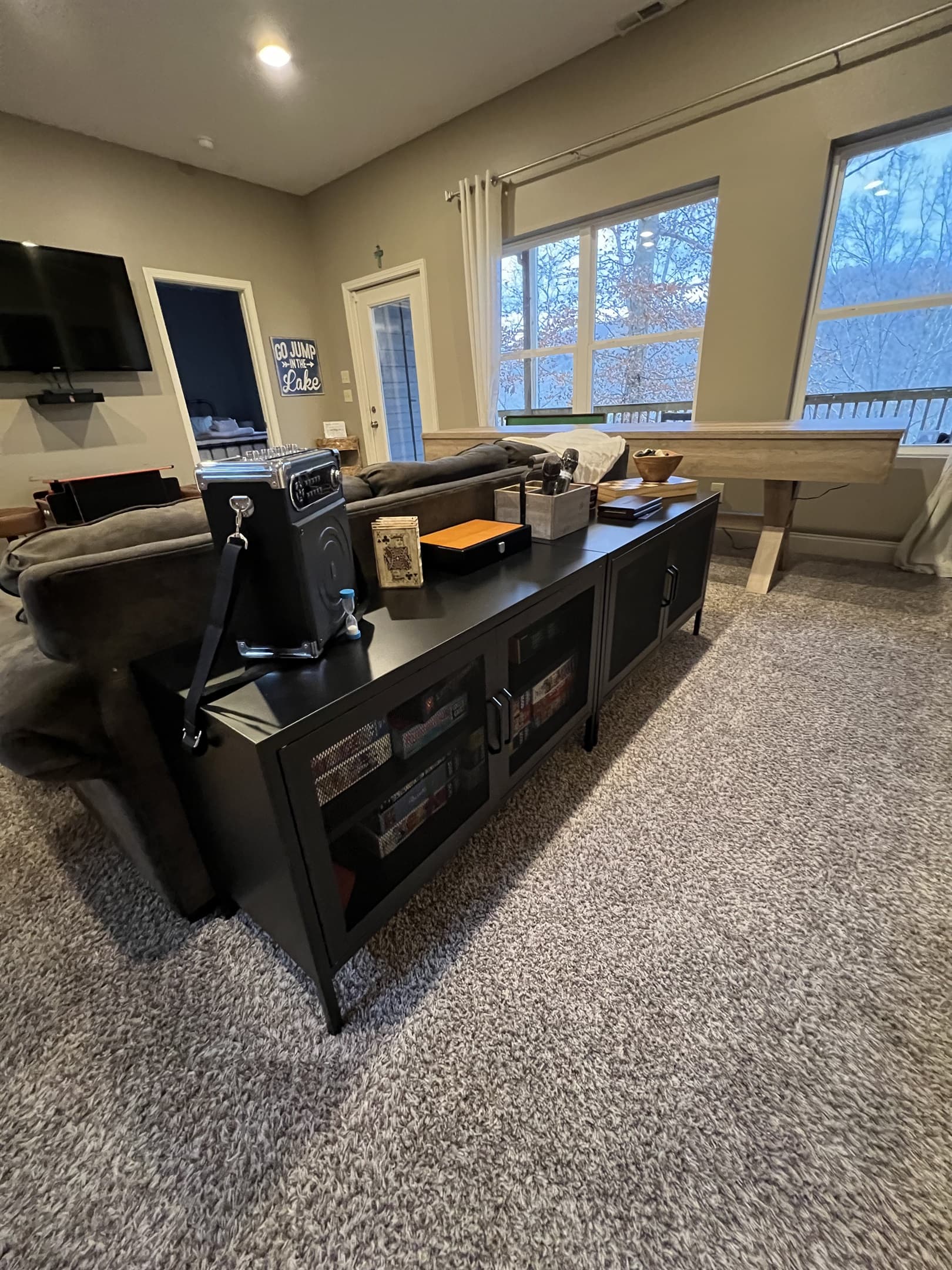 lower level game and lounge