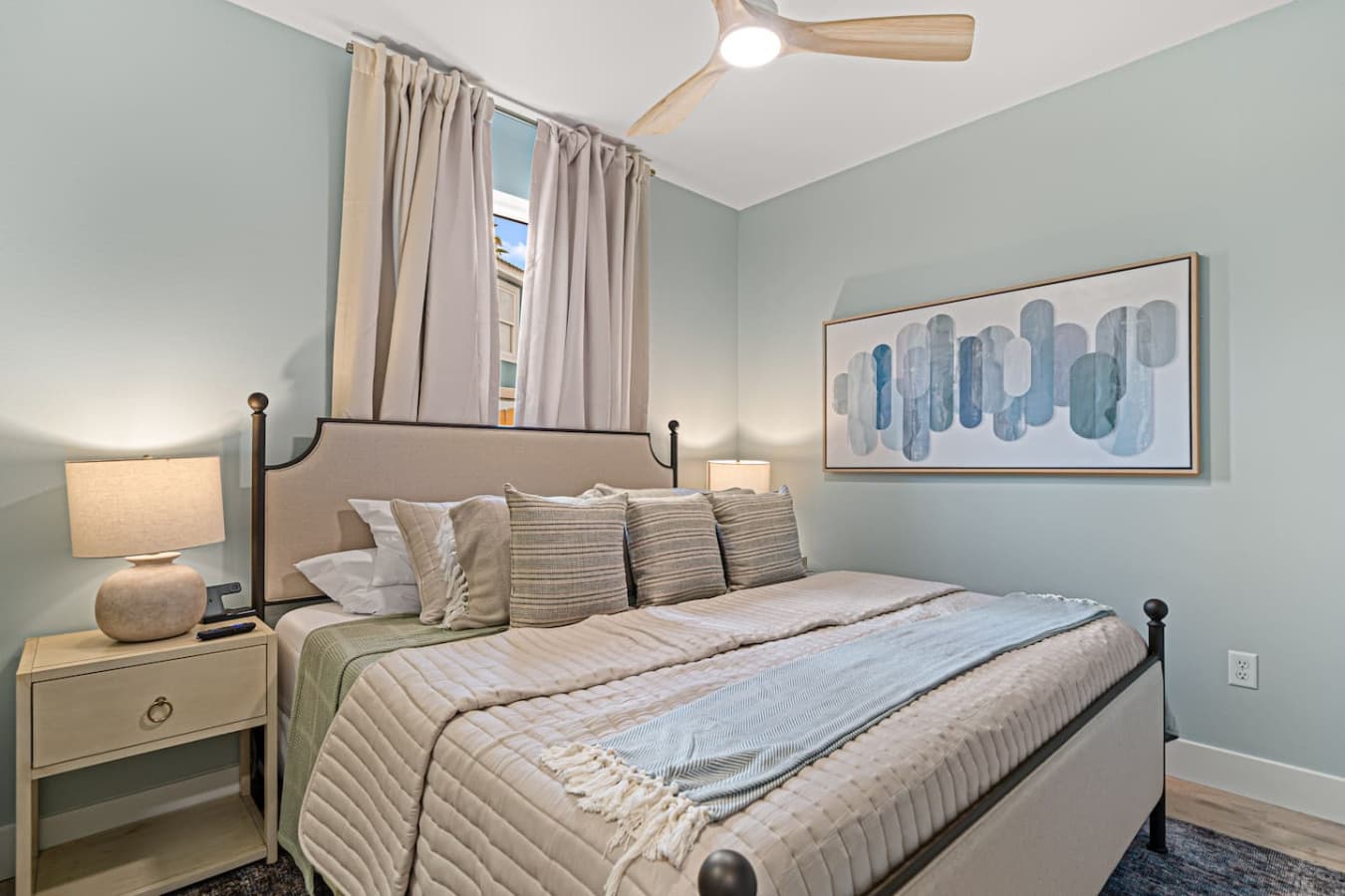 A well-appointed King sized bedroom