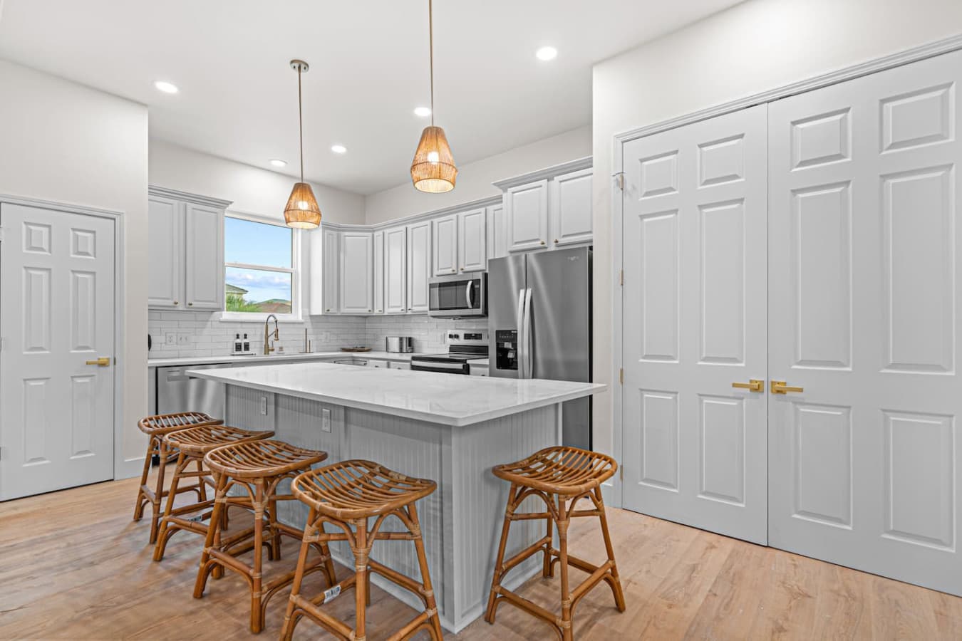 Bright, clean, and ready for family breakfast.