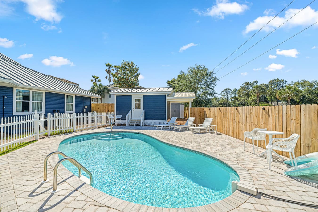 A great pool area to enjoy while you stay as well as a pool house to enjoy!