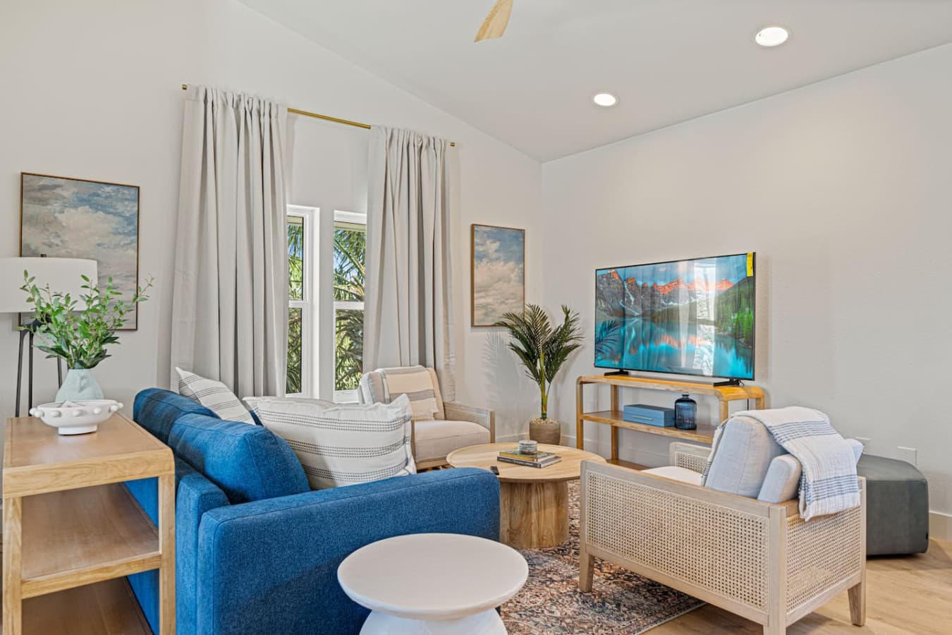 Sun-drenched upstairs lounge, perfect for morning coffee!