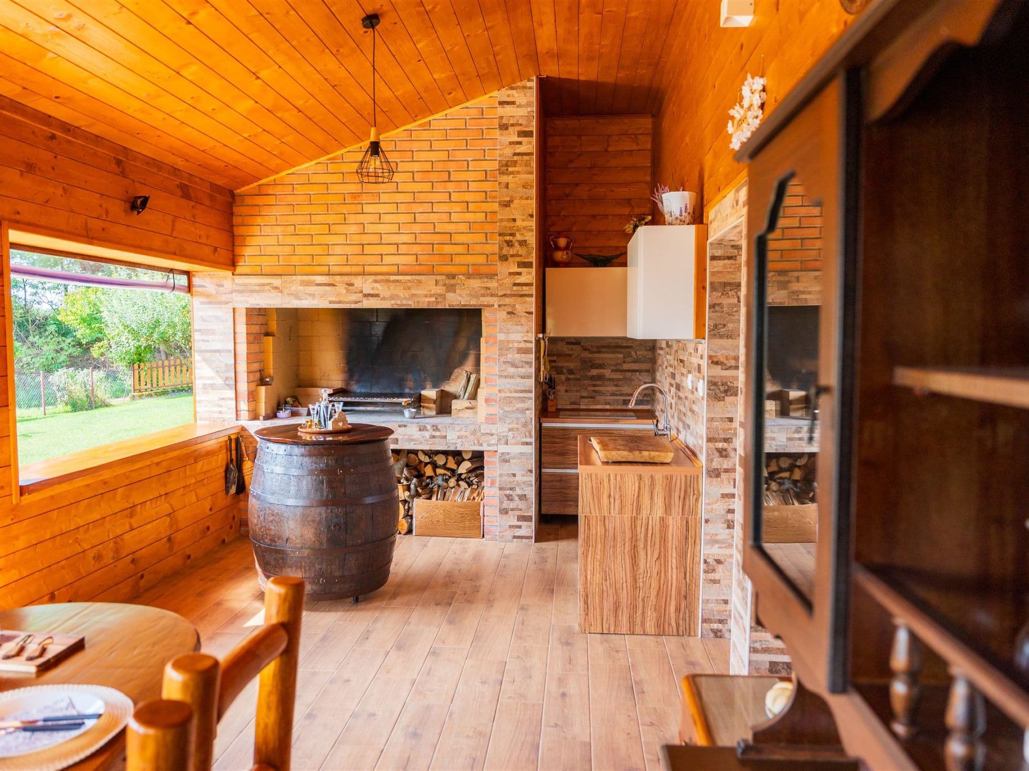 Kitchen / Dining Room