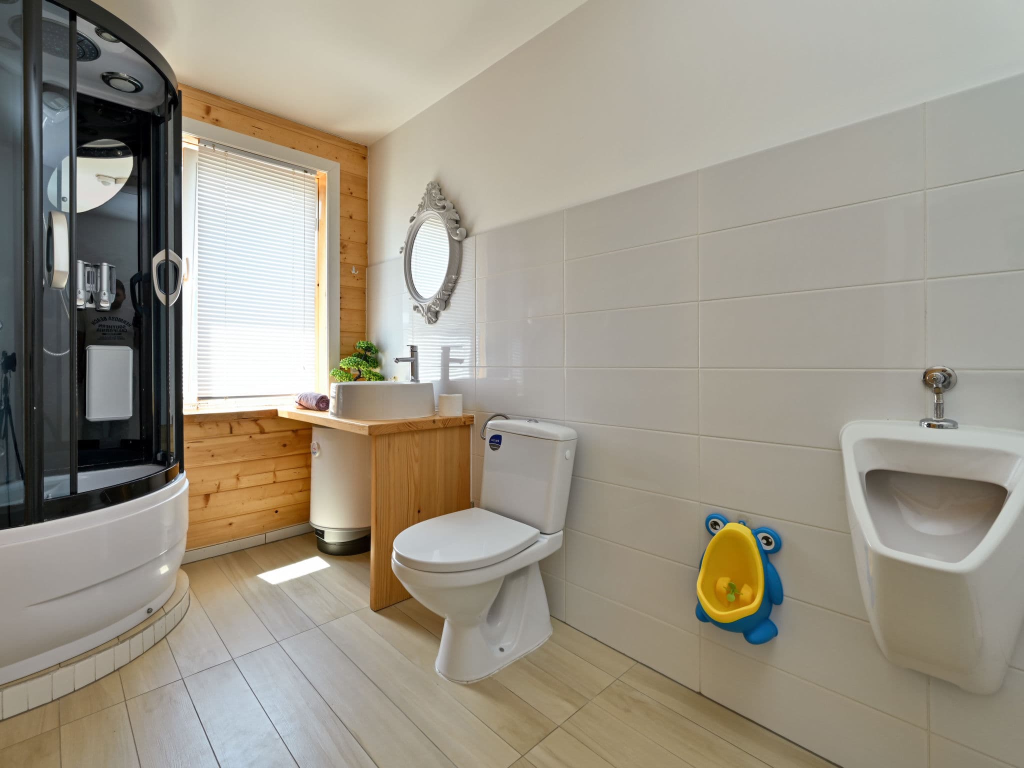 Bathroom / Wellness