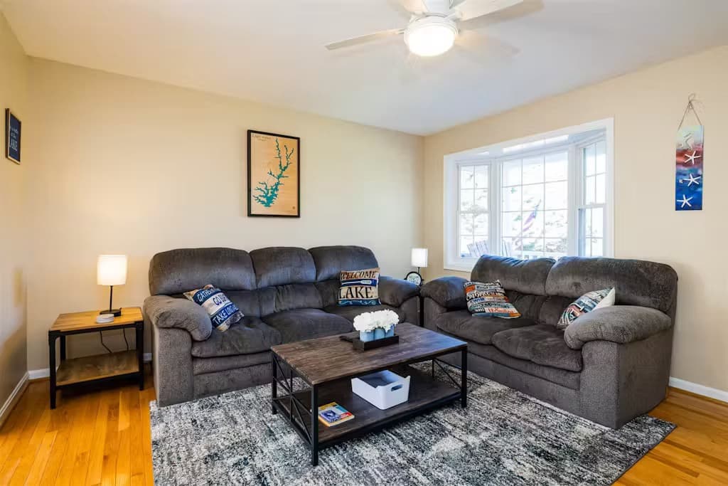 Gallery Image 12