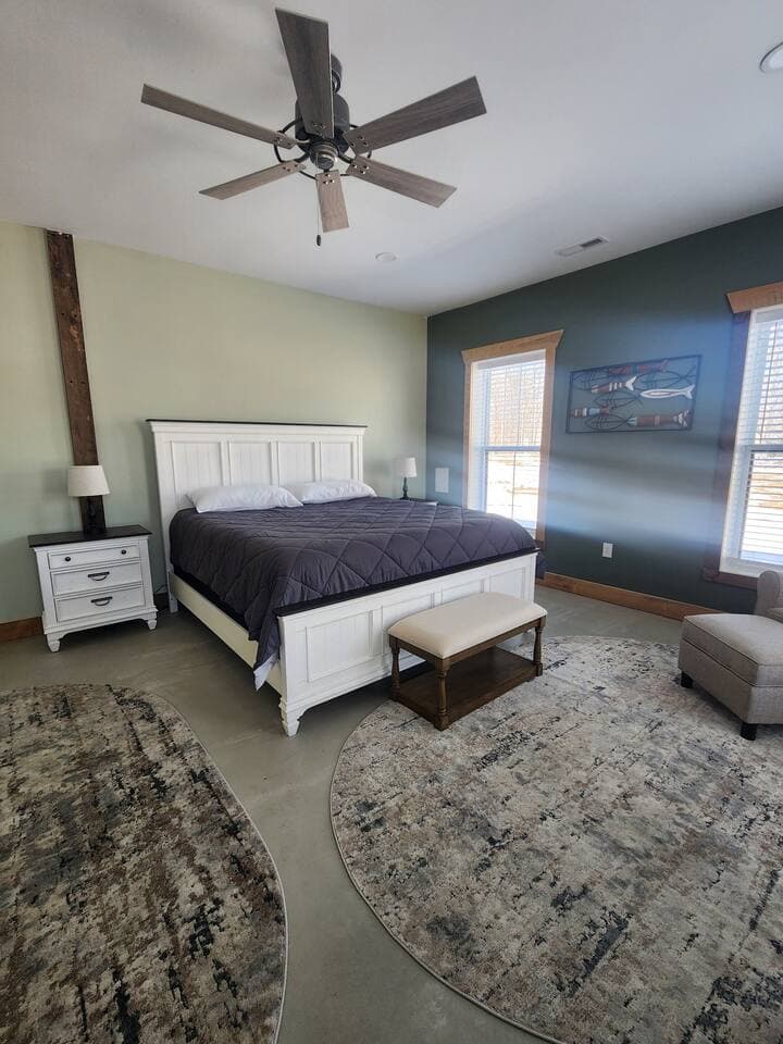 King bedroom 
