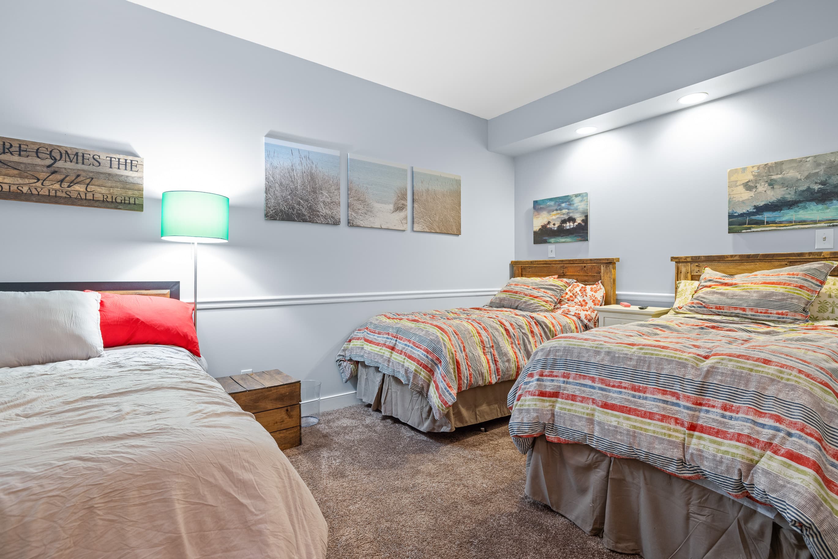 3 single beds 