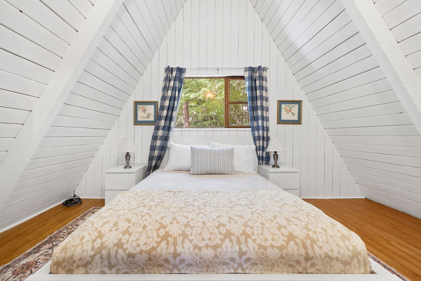 Double bed 