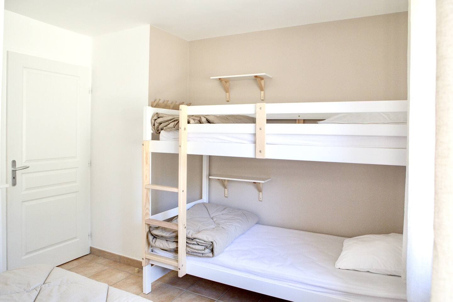 Bedroom 3: 1 bed 160x200 + 2 bunk beds 90x200