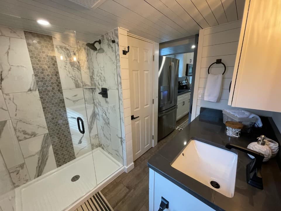 Gallery Image 16