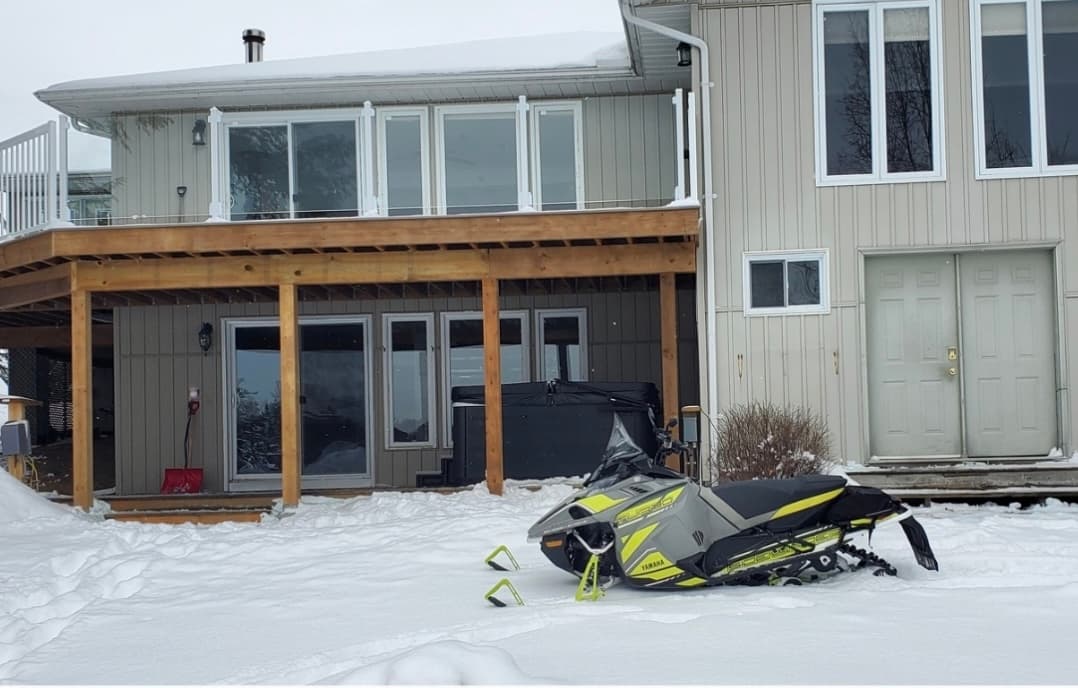 SNOWMOBILER'S DELIGHT