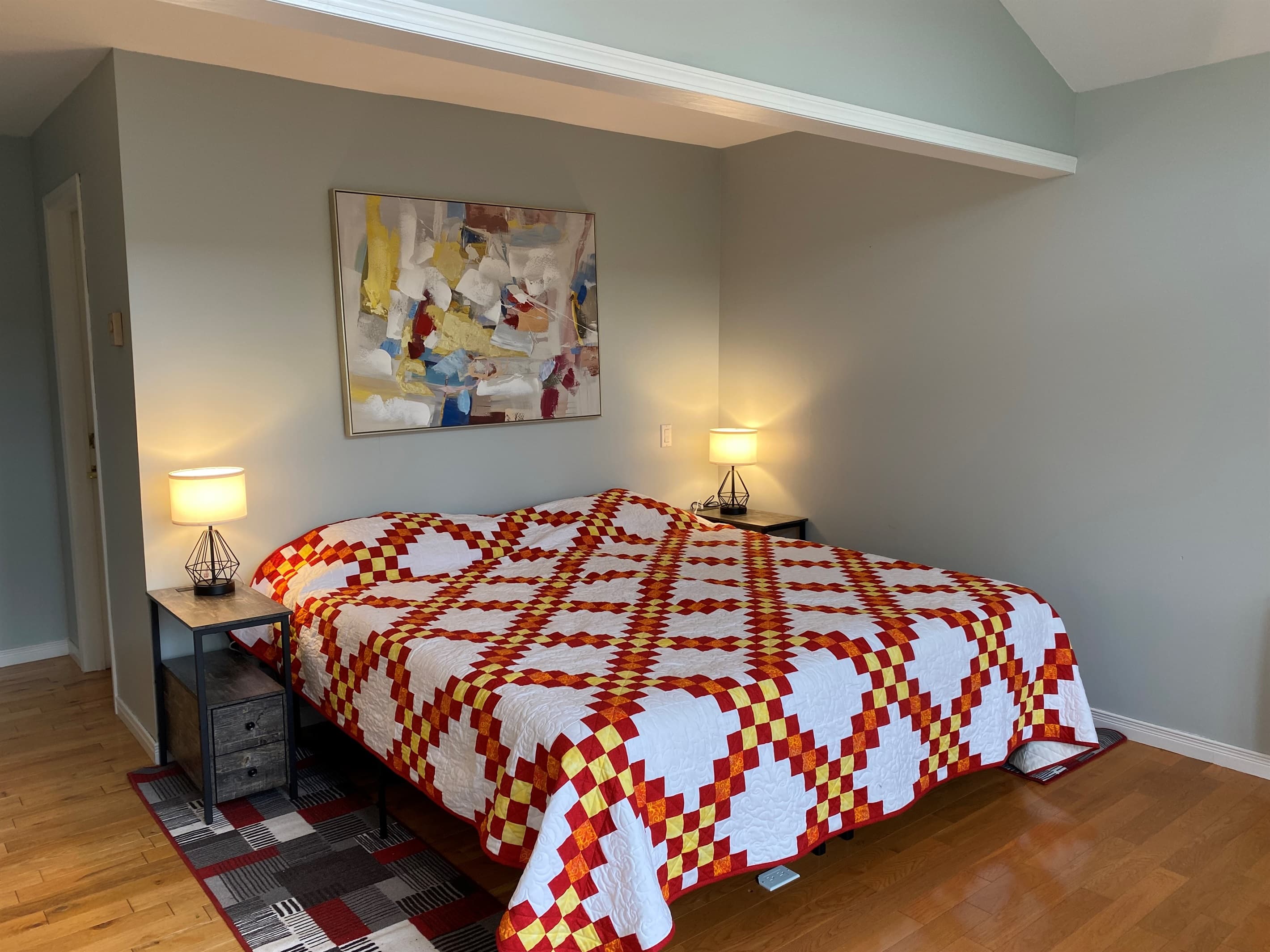MASTER BEDROOM - BEDROOM 3